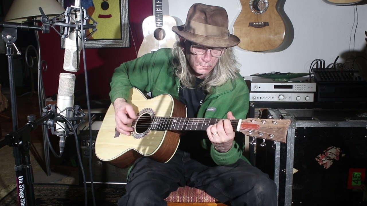 Black Walnut and Adirondack Spruce Acoustic Guitar Luthier Made Sound Sample