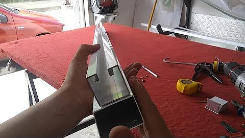 Como fixar trilho Stanley na parede?