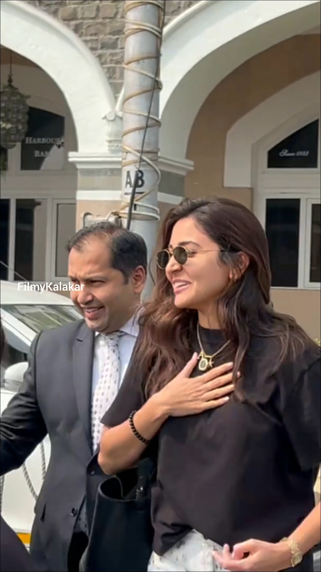 Whenever #anushkasharma lands in Mumbai, we can feel the breath of fresh air ? #filmykalakar