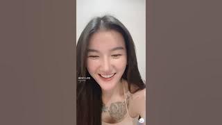 Gadis cantik bertatto,goyang geboy mujaer💃💃