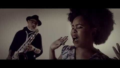 Zahara - Umfazi feat. Kirk Whalum [Official Music Video]