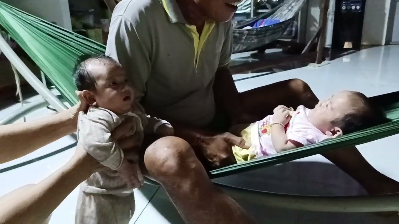 tự nhiên lúc này Cà phê muốn Ông nội, dành với Bánh mì nè. Thời điêm này được 2 tháng mấy