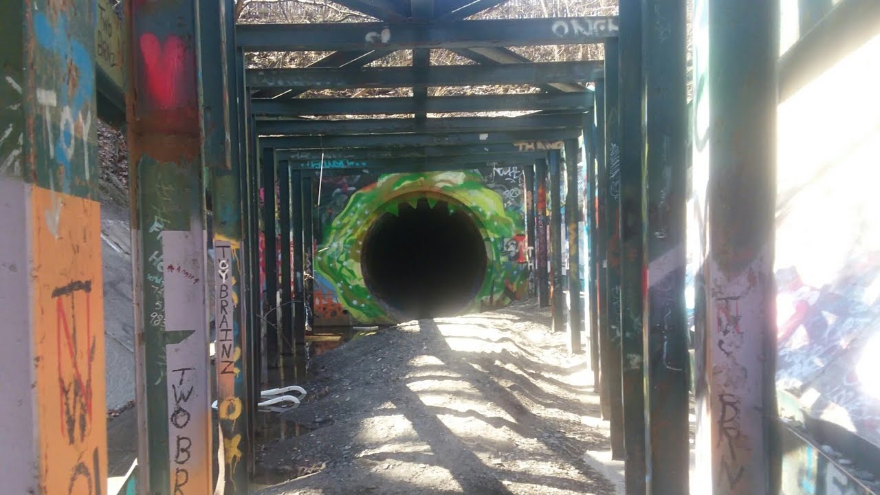 (CLOWN TUNNEL)... Alone In A Haunted Tunnel YouTube