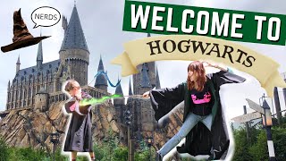 🏰 🧙‍♂️ A WIZARD surrounded by MUGGLES 🐍⚡️Universal Studios Orlando 🌎