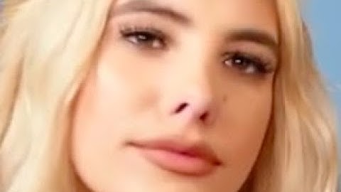 Youtube Rewind 2017 but every time they show a youtuber you don