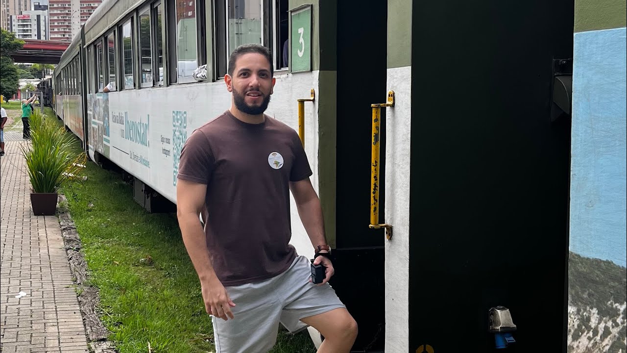 FOMOS NO FAMOSO PASSEIO TURÍSTICO DE TREM DE CURITIBA ATÉ MORRETES 