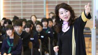 圧倒的な語り口に感動　「走れメロス」などを朗読