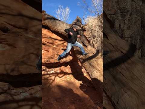 Kids don’t let your dad’s parkour! ?￼#Funny #Parkour #Fail #shorts