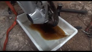 BMW K1200 GT (K44 -2007-). Cómo cambiar el aceite al cardan o de la transmisión.