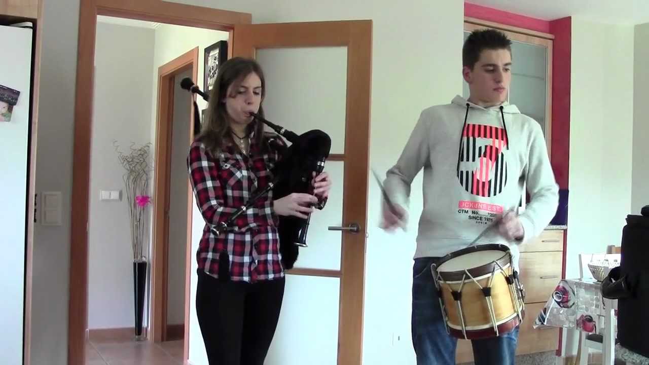 Muiñeira para un gaiteiro aventurado Laura López Suárez e Santi López Suárez