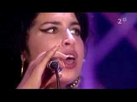 amy winehouse – back to black (live album chart show 2006)