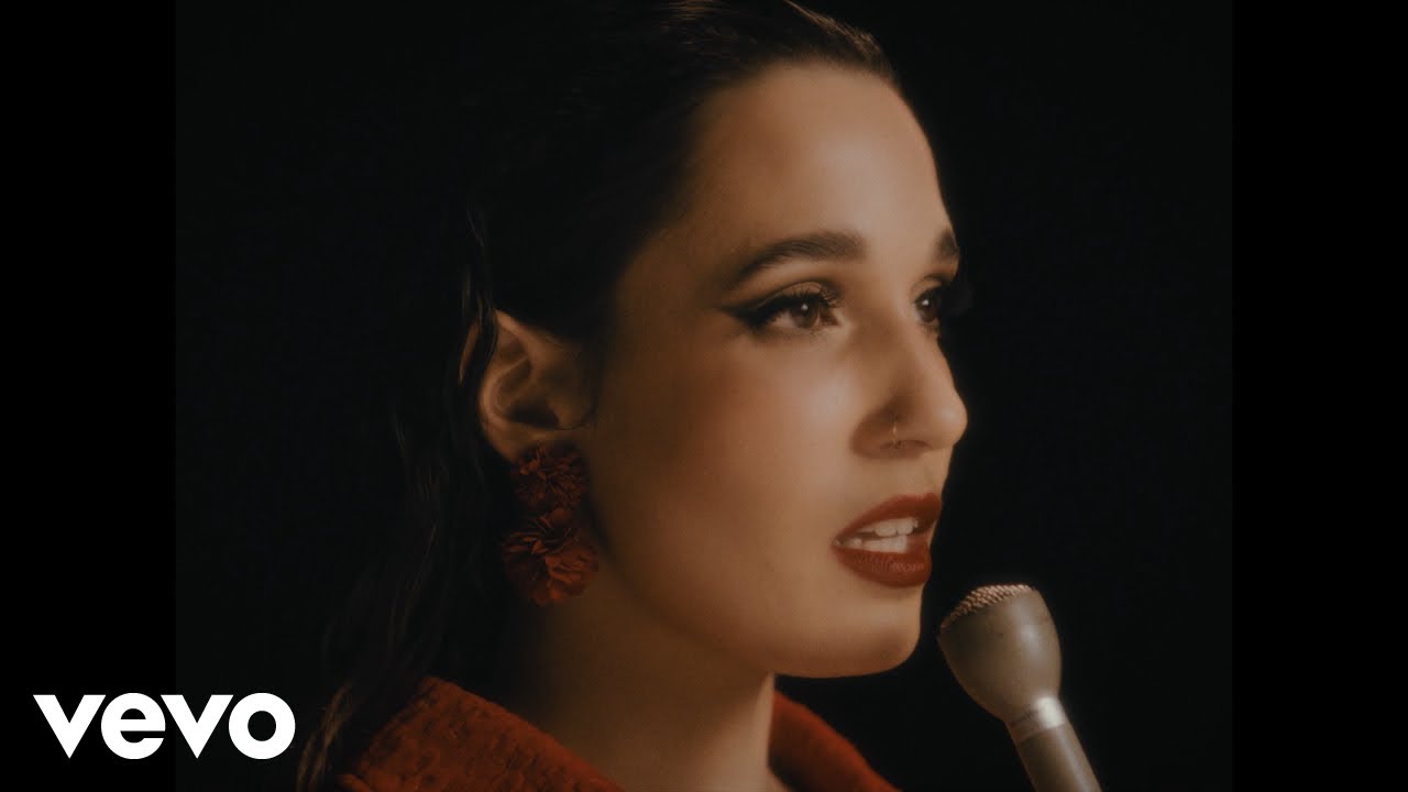 Adrian Quesada, iLe - Mentiras Con Cariño (Official Video) Adrian Quesada, iLe - Mentiras Con Cariño (Official Video)