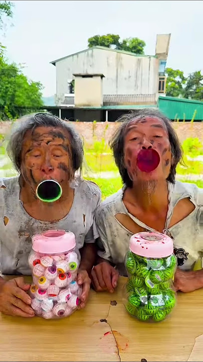 Real VS Fake Big bottle Candy Jelly Eyeball 🍼👁🌏 #funny​ #comedy​ #shortsvideo​ #ytshorts​ R3🎈