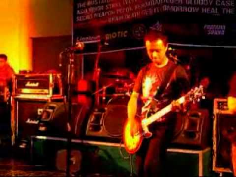 The Frustaters - Penghianatan (live)