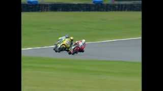 MotoGP Classics - 2000 British GP: Rossi's first 500c win screenshot 2