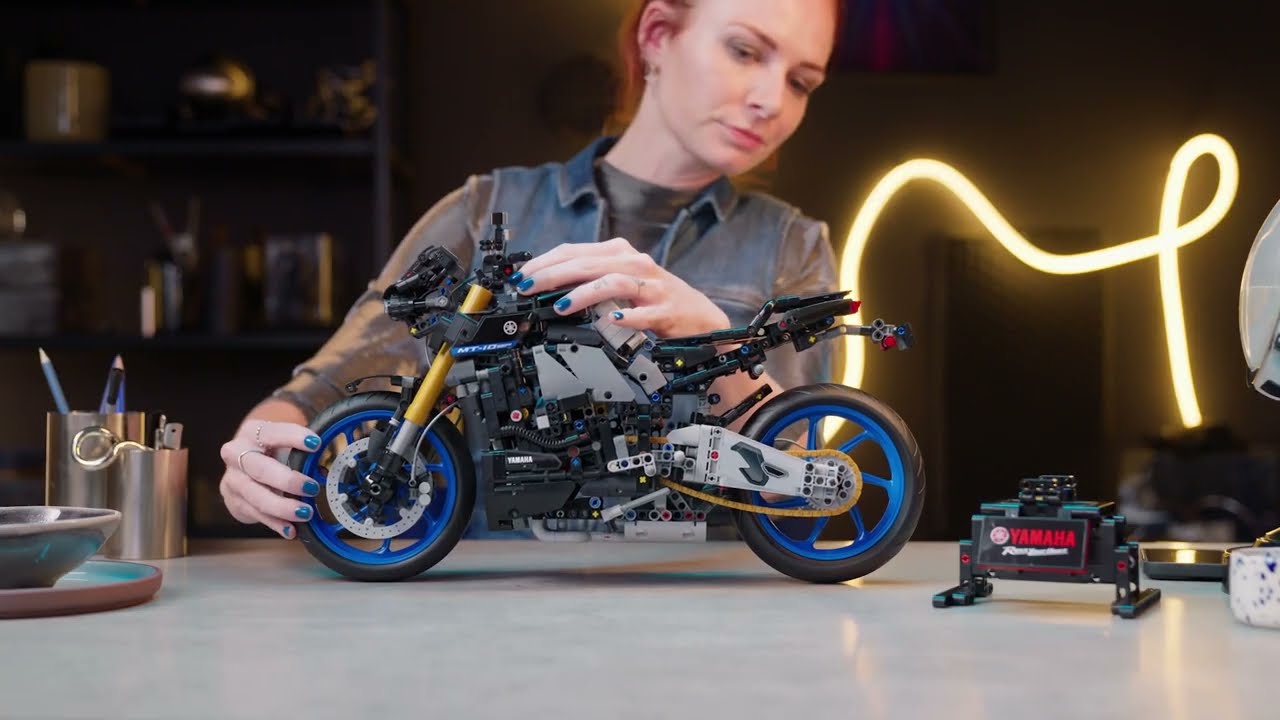 LEGO Yamaha MT-10 SP is a mechanical marvel with functional gearbox, engine  and intricate components - Yanko Design