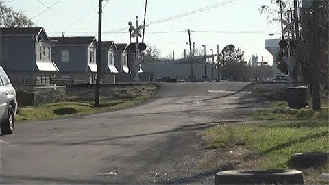 Pizza delivery driver chases, catches two men after attempted robbery in Port Arthur