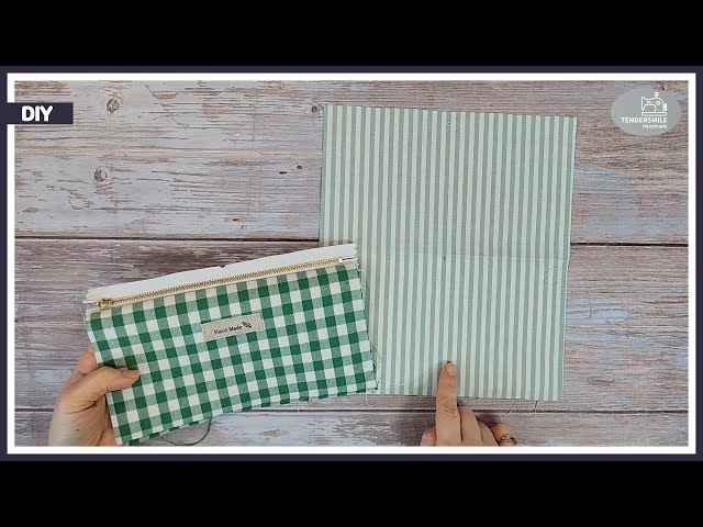 Make a simple zipper pouch in a very easy way. class=