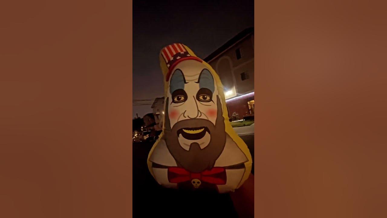 my new favorite pillow… captain spaulding from house of 1000 corpses 🎃🤡🩸 #robzombie #losangeles