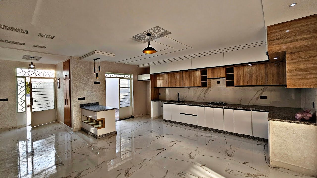 منزل للبيع لقيت لكم أكبر مطبخ في المنازل+البساطة اللون الأبيض دئما مريح للعين📱0642213034