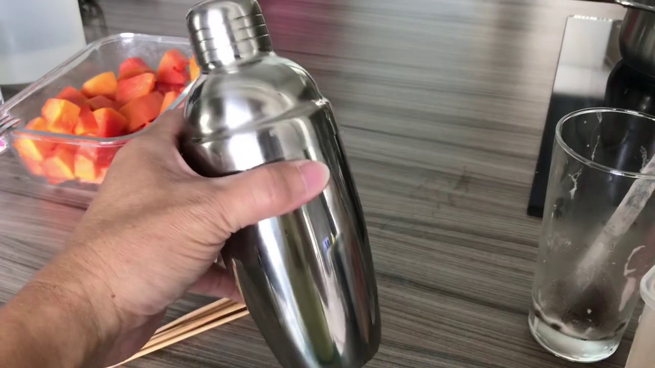 Genoplive kandidatgrad Problemer How to open a jam cocktail shaker cap - YouTube