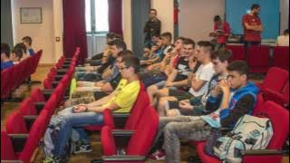 Presenting math investigation to the students of IIS G. Vallauri