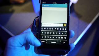 BlackBerry 10 on-screen keyboard demonstration screenshot 3