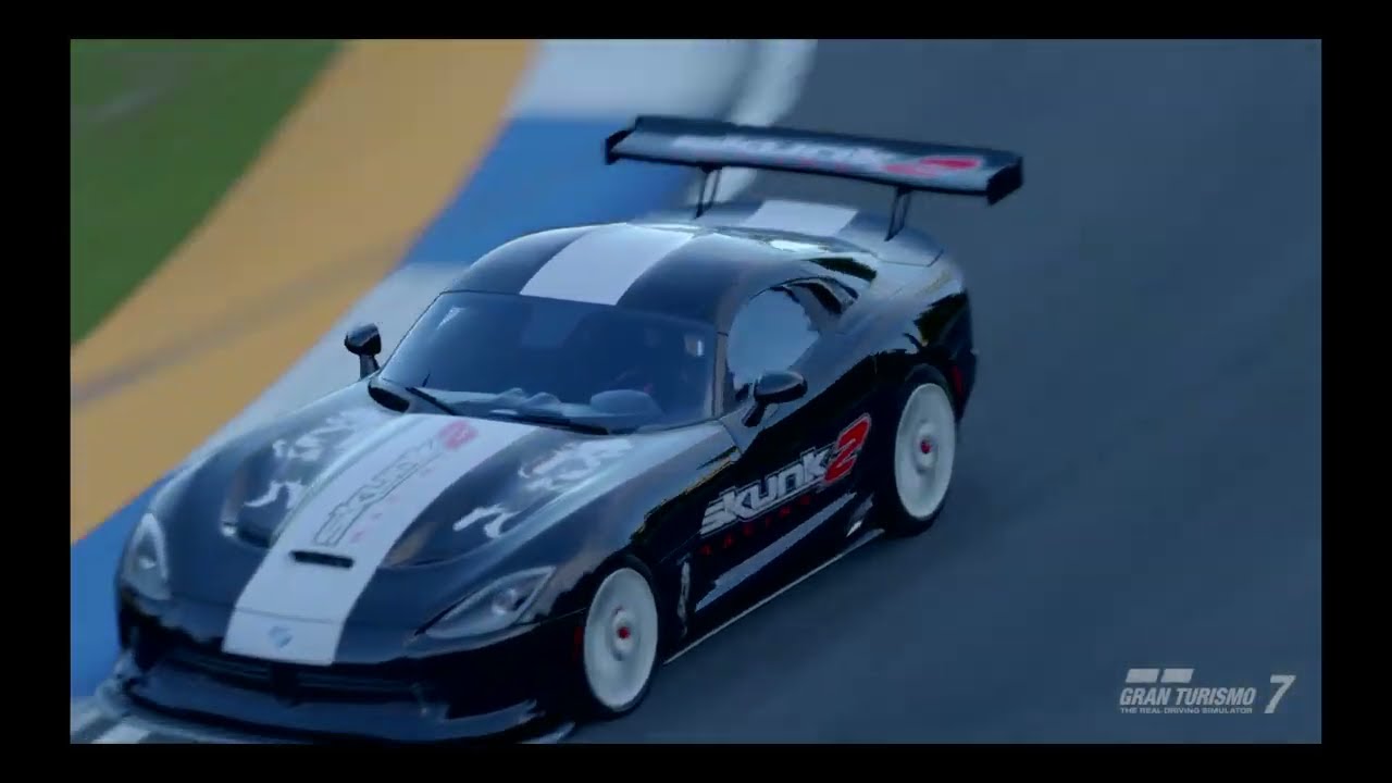Gran Turismo® 7 Racing With A '13 Dodge Viper GTS (Sabrina Skunk