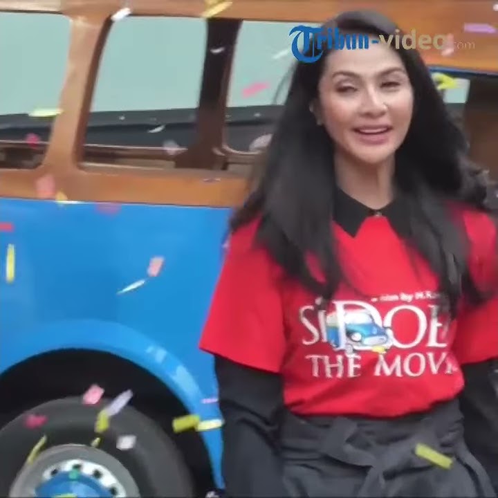 Download lagu Pemain Film Si Doel The Movie Ziarah ke Makam Benyamin Sueb