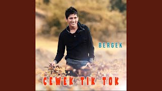 CEWEK TIK TOK