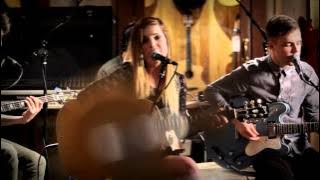 Download lagu Echosmith 'Cool Kids' At: Guitar Center