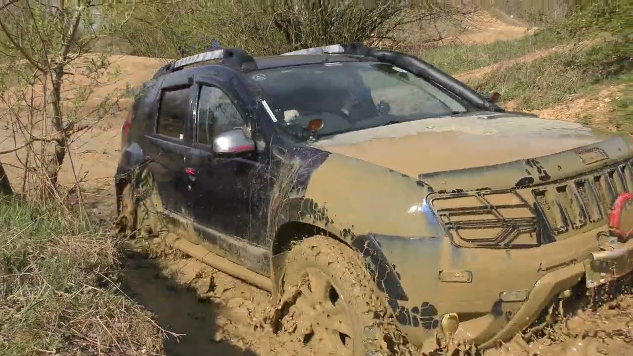British Dacia Duster 4x4 Drivers - Ultimate Action Compilation Volume 1