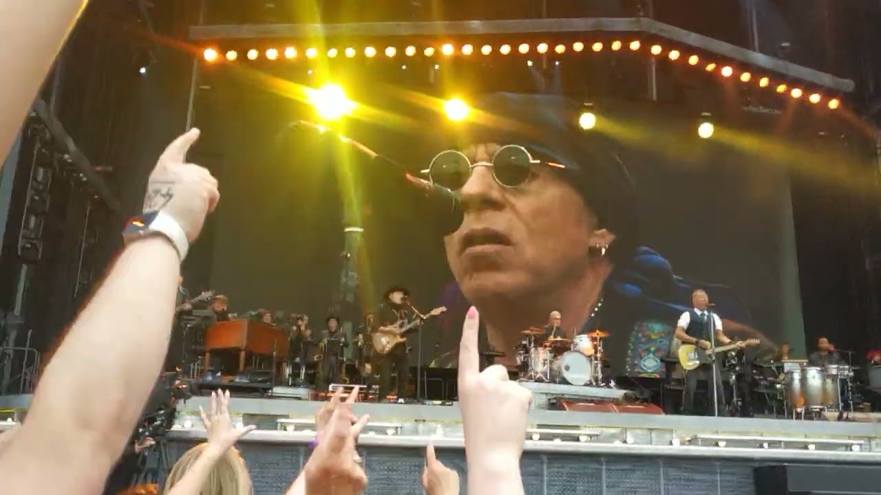 Bruce Springsteen , Belfast , May 9th 2024 . Intro /No Surrender/Lonesome Day.