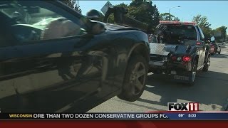 Green Bay police investigating after two squads crash
