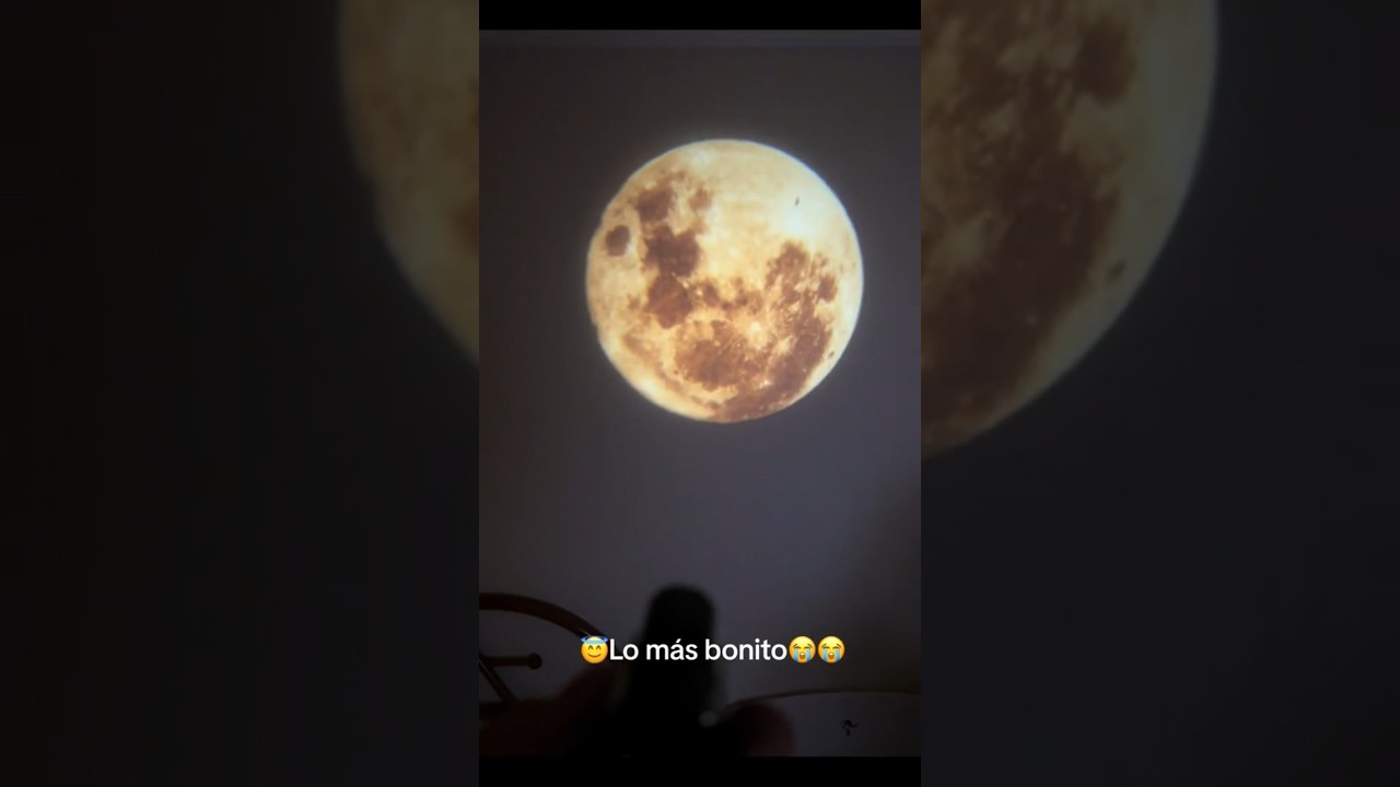 Mini proyector luna