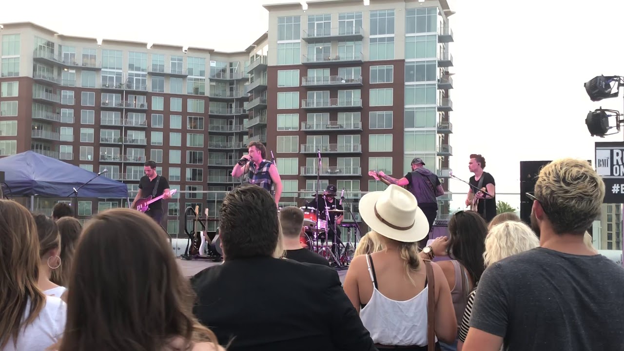 camera iphone 8 plus apk Morgan Wallen “Play Something Country” (Brooks & Dunn cover) - Nashville, TN 7/17/18