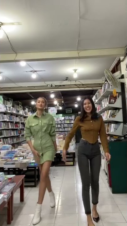 with shenina & jourdy kiss my ashes goodbye 👯‍♀️ | #Shorts
