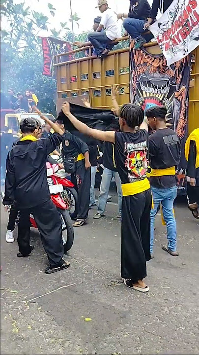 konvoi Suran agung Pshw TM Madiun tahun 3025 di ring road Madiun,