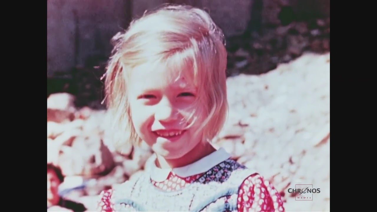 Документальные съёмки разрушенного Берлина в мае 1945. Война окончилась. Мирные немецкие жители, советские солдаты. .