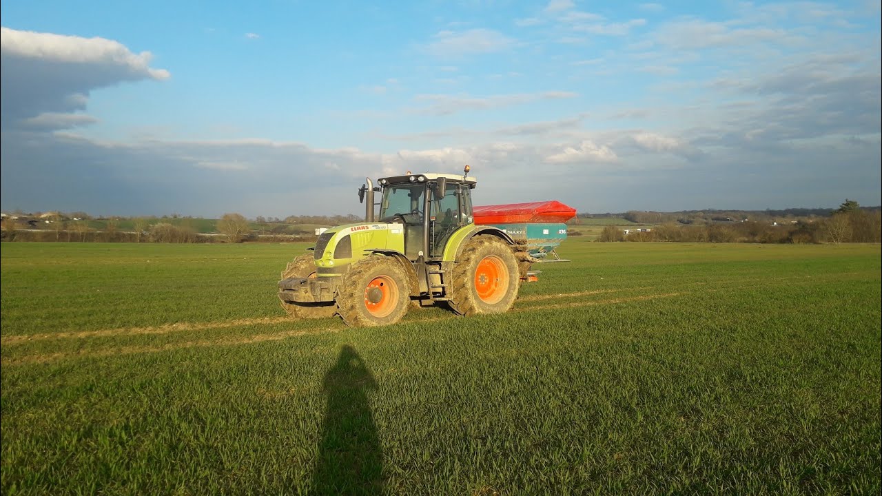Epandage d'engrais sur les blés 2020 ! Claas ARES & SULKY X36