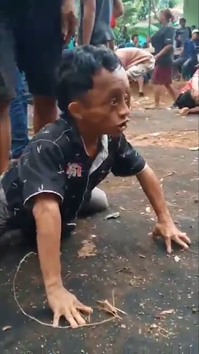 kesurupan cilik #shorts #memes #ngakak #lucu