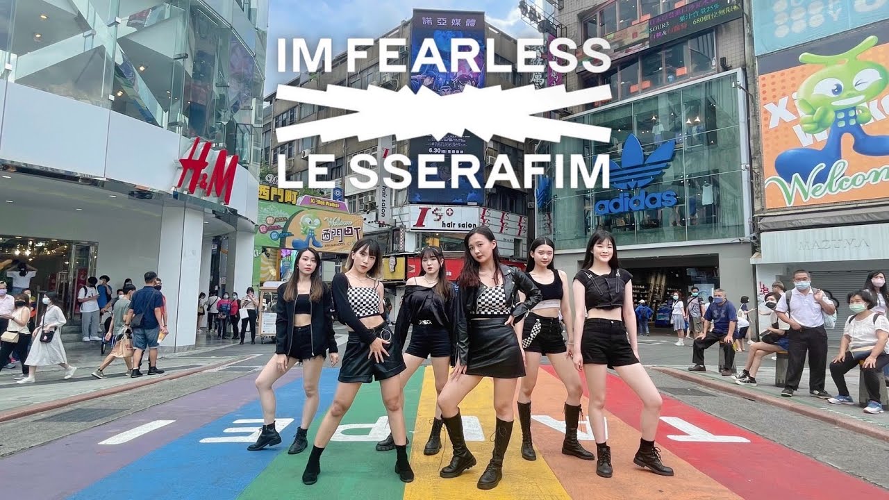[ KPOP IN PUBLIC] LE SSERAFIM(르세라핌)-