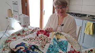 видео: Сшила кошелёчек, стегаю одеяло, вышиваю. Daily vlog. картинка: Сшила кошелёчек, стегаю одеяло, вышиваю. Daily vlog.