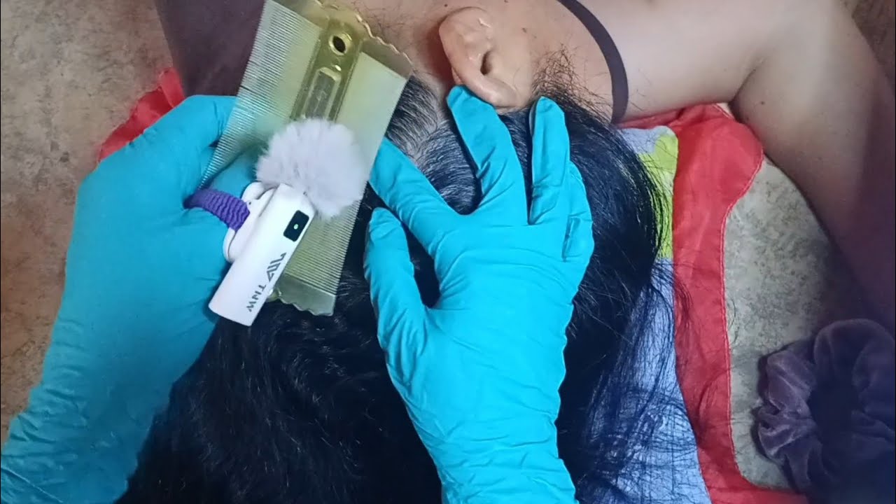 ASMR: Scalp Scratching Dandruff Removal With Comb