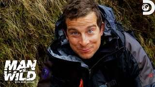 Bear Grylls' Essential Survival Tips in New Zealand | Man Vs. Wild | Discovery screenshot 5