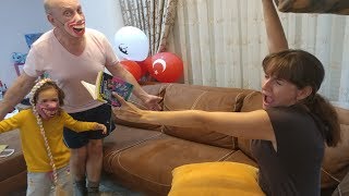 Dede  ile elif leraya şaka yapıyor, Lera korktu mu ? eğlenceli çocuk videosu