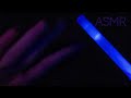 Asmr fr une vido asmr dans le noir complet bton bleu bruits de bouche