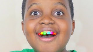 Shiloh WEIRD TEETH Candy Challenge Shasha and Shiloh Onyx Kids