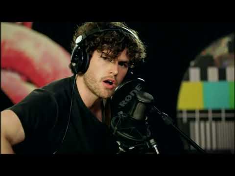 Vance Joy - This Mess Is Mine - Live on The Riff Records (HD)