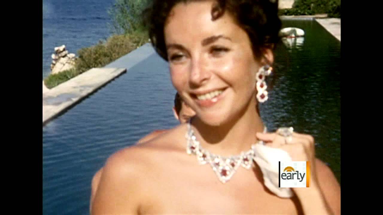 Liz Taylor's jewels set record at $115 million